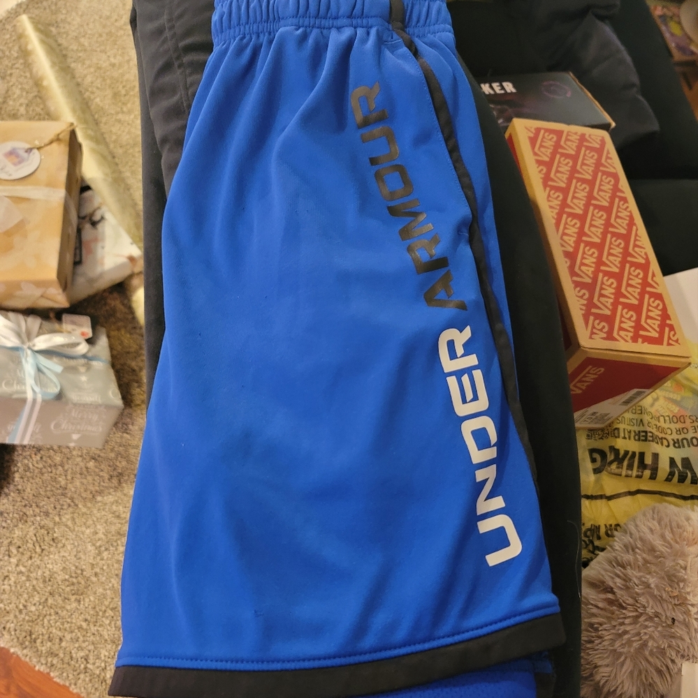 Youth MD under armor athletic shorts